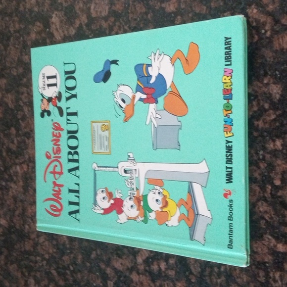 🐭 Vintage Walt Disney Library Books 🐭 - Picture 12 of 17